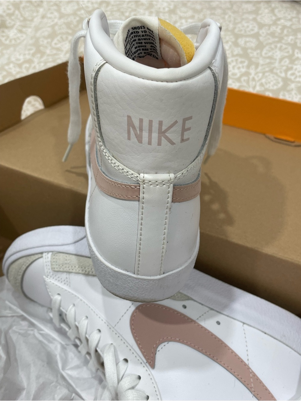 Nike Blazer Mid ‘77 Pink Women’s 7.5 - Picture 2 of 9